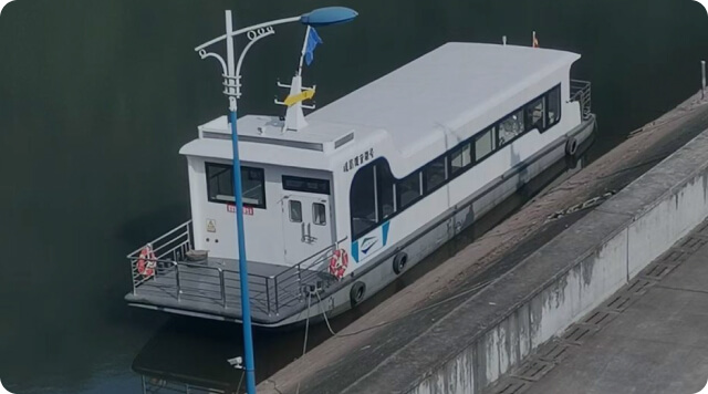 四川峨眉新能源客渡船