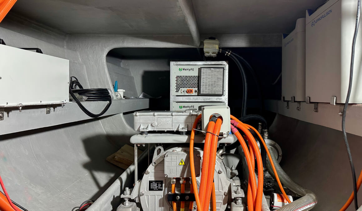 法国 Gilles Reigner X 逸动 GR63 新能源混合动力双体游艇项目亮点-逸动科技