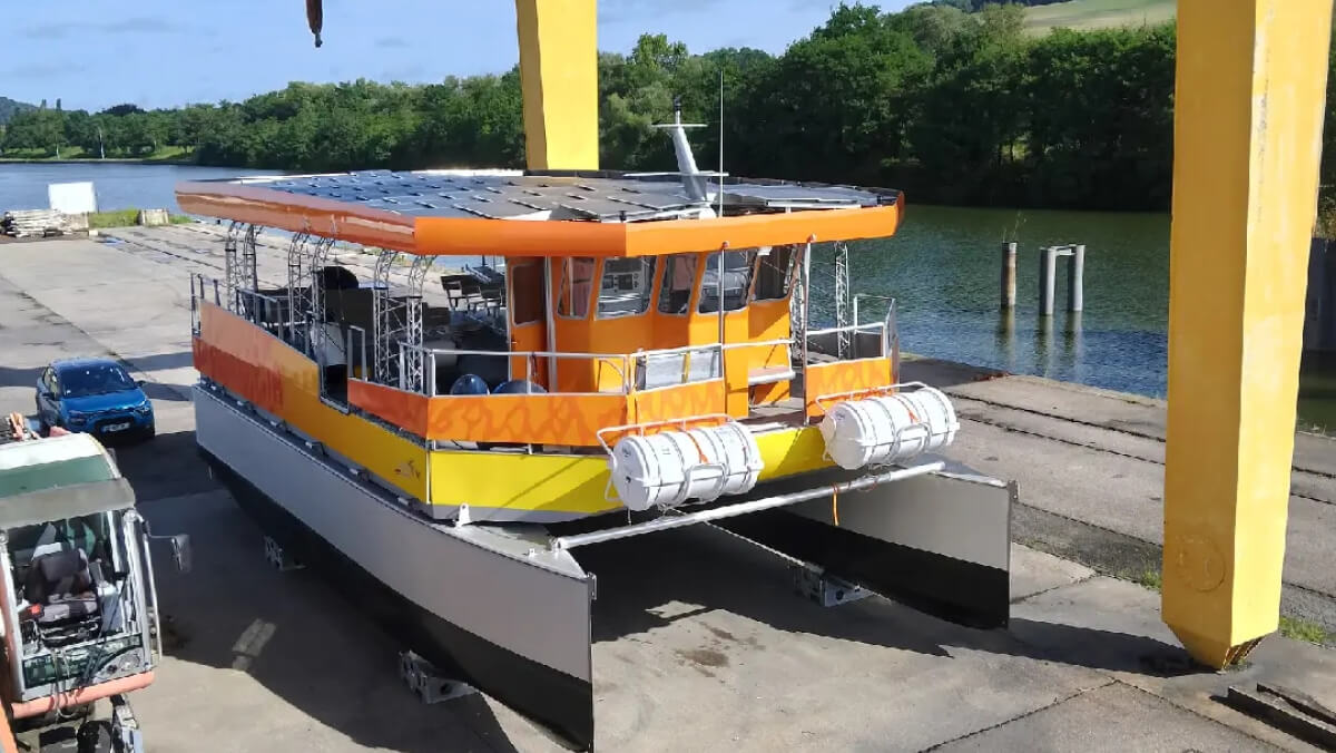 Heliodive 太阳能纯电力推进潜水双体船项目概况-逸动科技